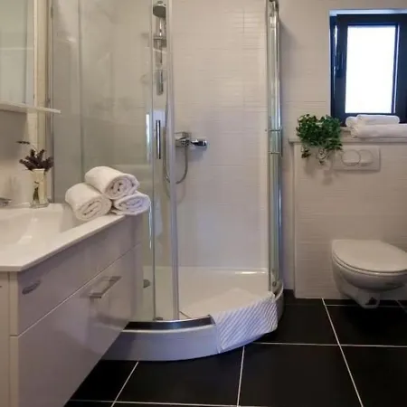 Διαμέρισμα Grbic 5 By Interhome Privlaka (Zadar)